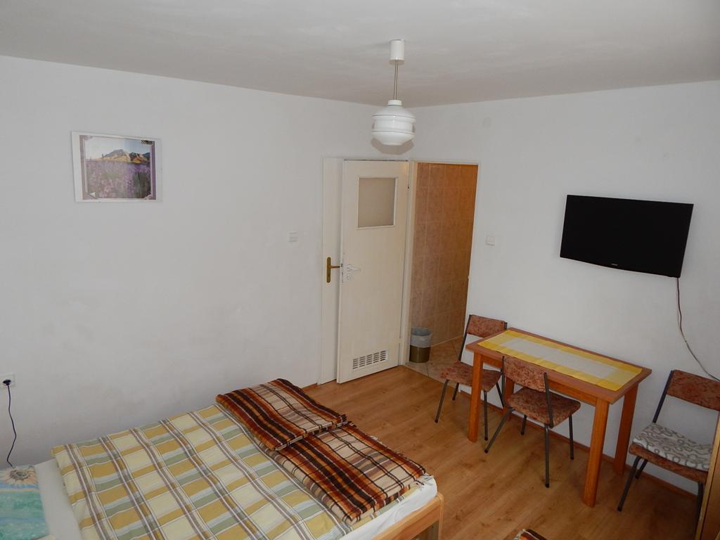 Apartament I Pokoje Aura Dom Wczasowy Darłówko Exterior foto