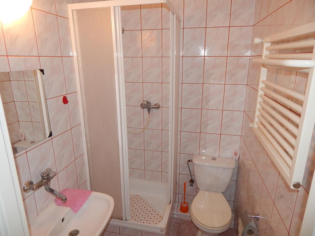 Apartament I Pokoje Aura Dom Wczasowy Darłówko Zimmer foto